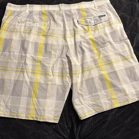 OP plaid shorts white and grey and yellow four-way stretch size 42 - Picture 3 of 3